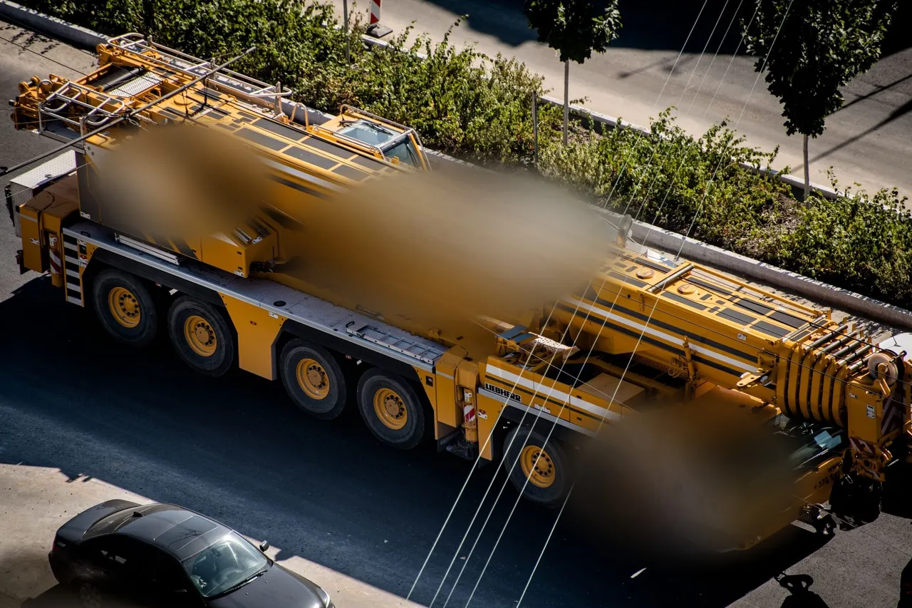 Mobil vinçli ağır kurtarma aracı